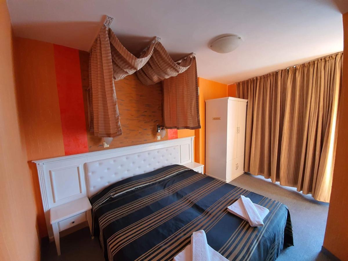Family Hotel Paros Πομόριε Εξωτερικό φωτογραφία